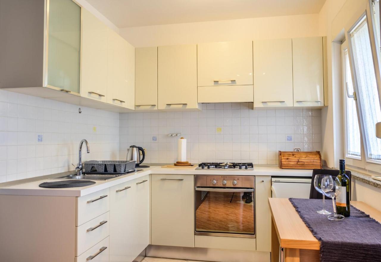 Apartment Charlie Ровінь Екстер'єр фото