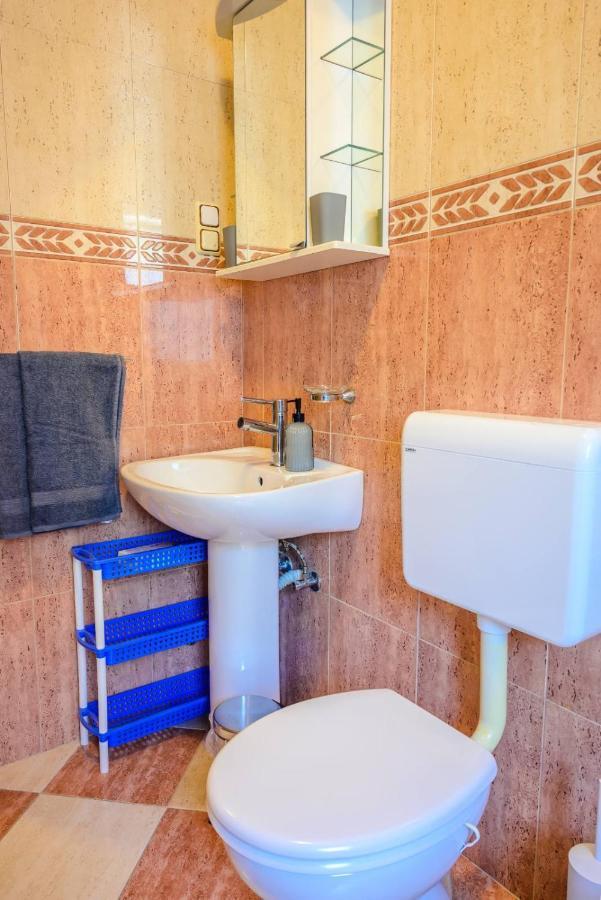 Apartment Charlie Ровінь Екстер'єр фото