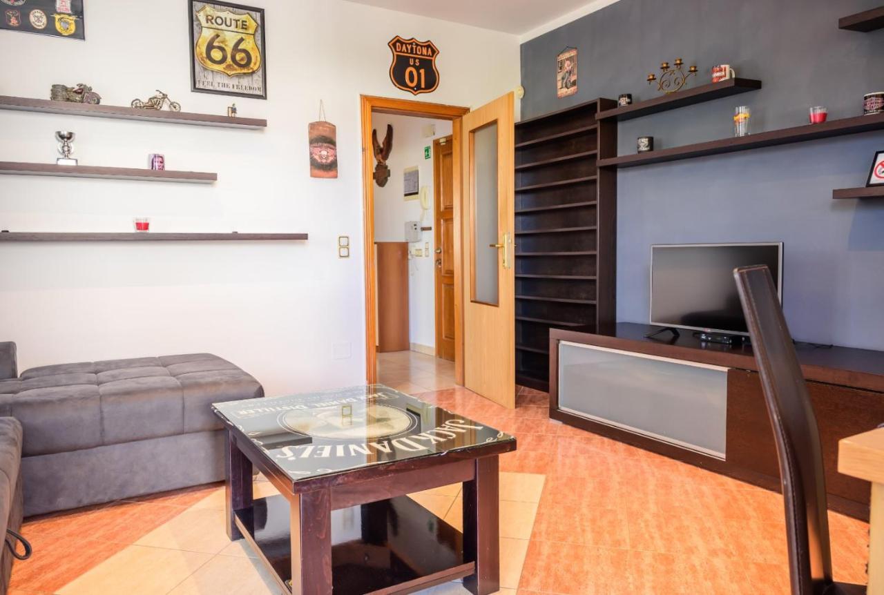 Apartment Charlie Ровінь Екстер'єр фото