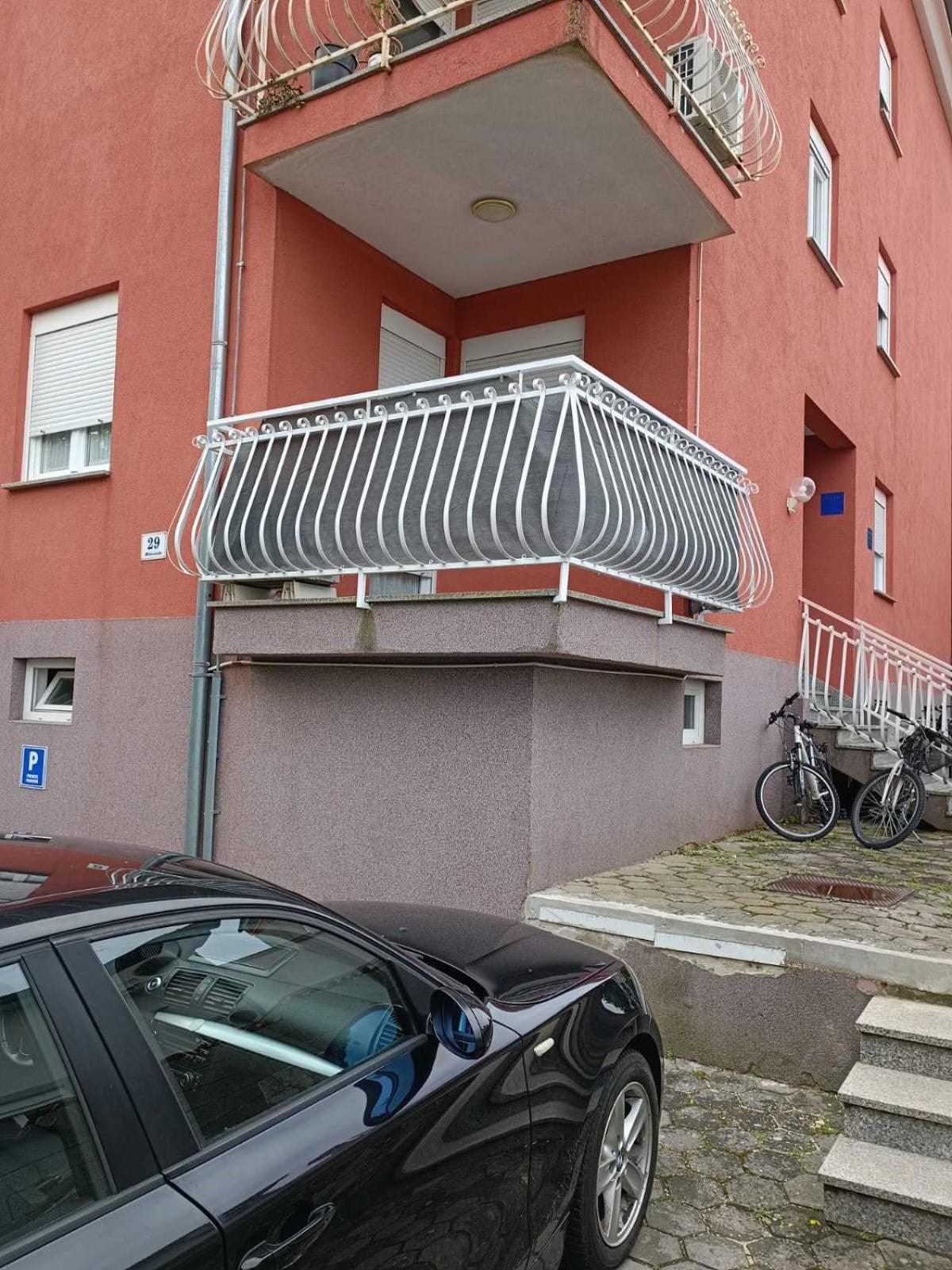 Apartment Charlie Ровінь Екстер'єр фото